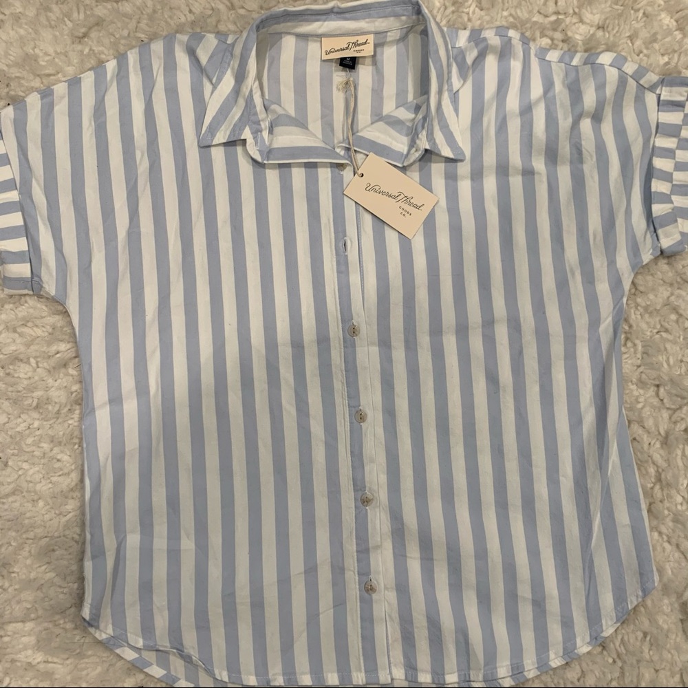 Universal Thread Striped Button Down Top ๐ค๐ - Picture 3 of 5
